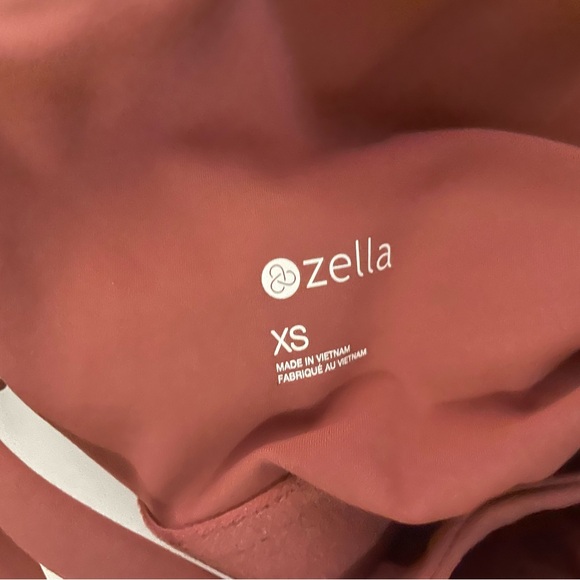 NWT Zella workout tank - Picture 2 of 2